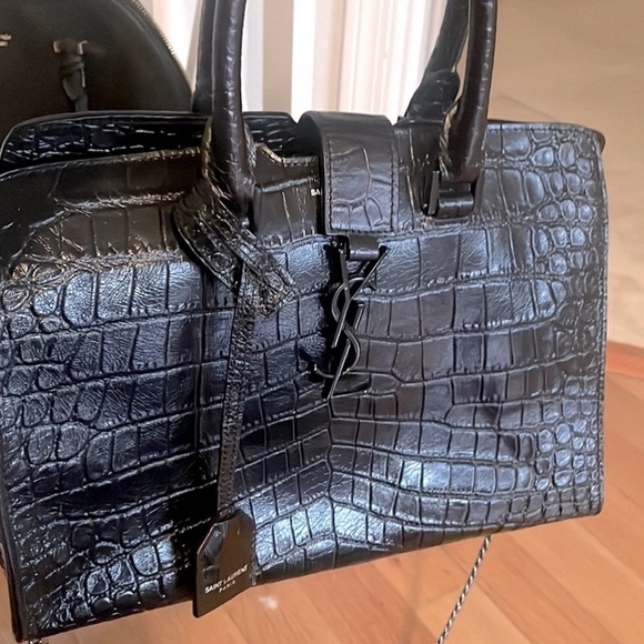 Authentic YSL Saint Laurent Crocodile Caba Embossed Suede interior Designer Bag - Picture 2 of 9